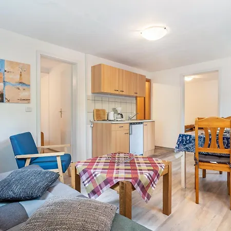 Bark Sedov, Bgl 3 منتزه العطل