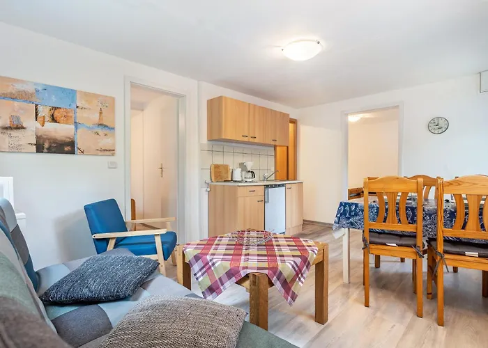 Bark Sedov, Bgl 3 منتزه العطل